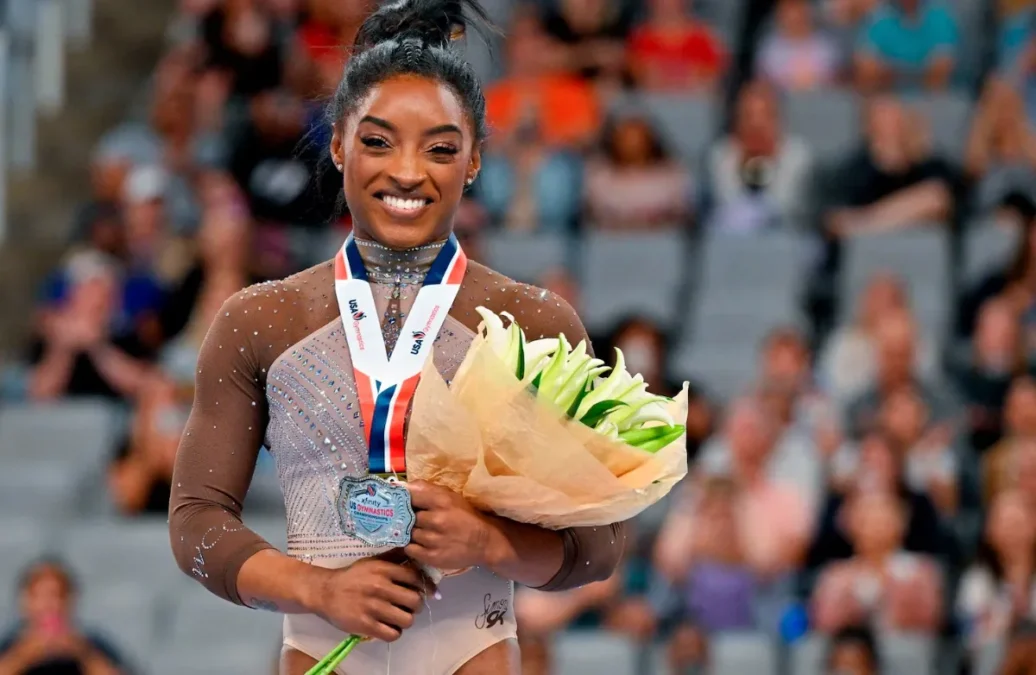 Simone Biles Height